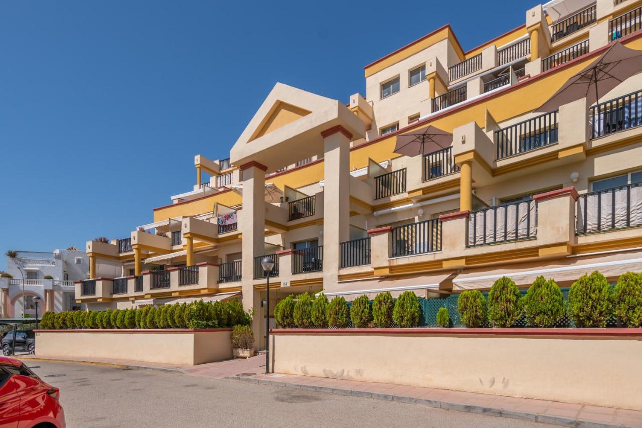 Soek La Romana Seafront Марбелья Экстерьер фото